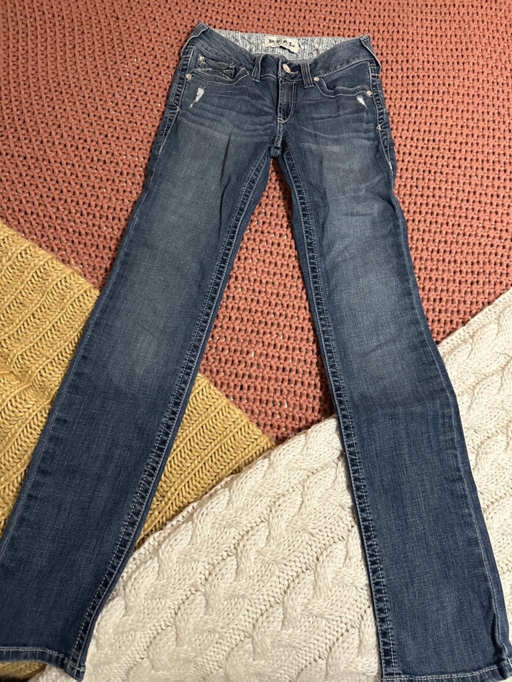 Ariat Slim Straight Women's Mid Rise Jeans size 26 inseam 34